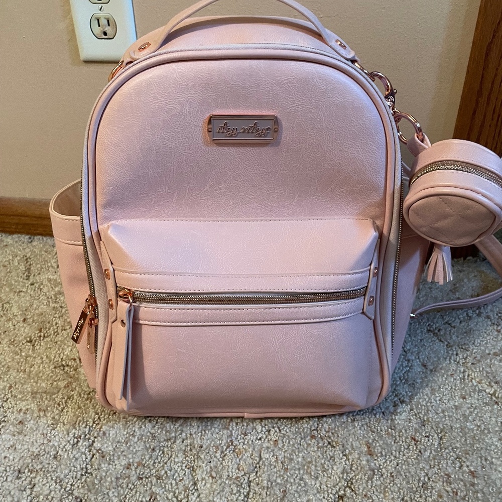 NWOT Itzy Ritzy Mini Backpack